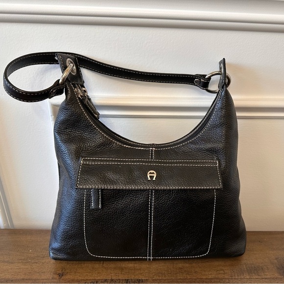 Beautiful Etienne Aigner black leather handbag in great condition - Picture 1 of 13